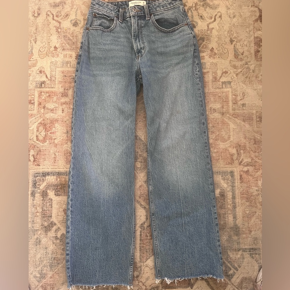 Abercrombie & Fitch  CUREV LOVE /90's relaxed jeans/high rise